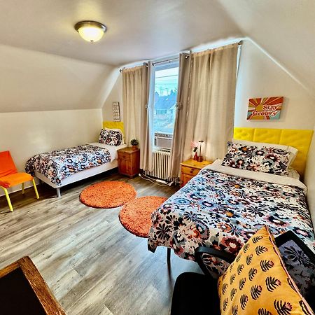 Private Room With Two Twin Beds Air Conditioning And Shared Bathrooms Located Near Seatac Airport And Downtown Seattle Eksteriør bilde