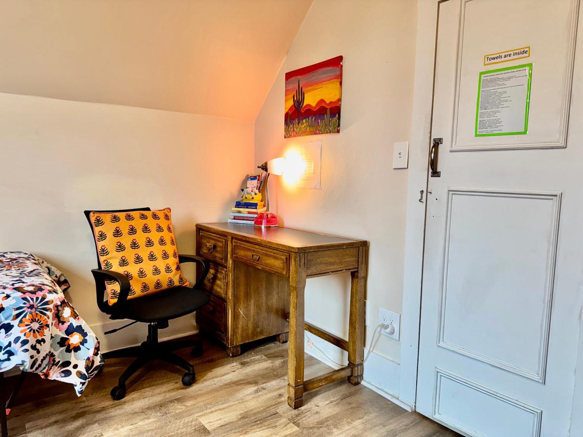 Private Room With Two Twin Beds Air Conditioning And Shared Bathrooms Located Near Seatac Airport And Downtown Seattle Eksteriør bilde