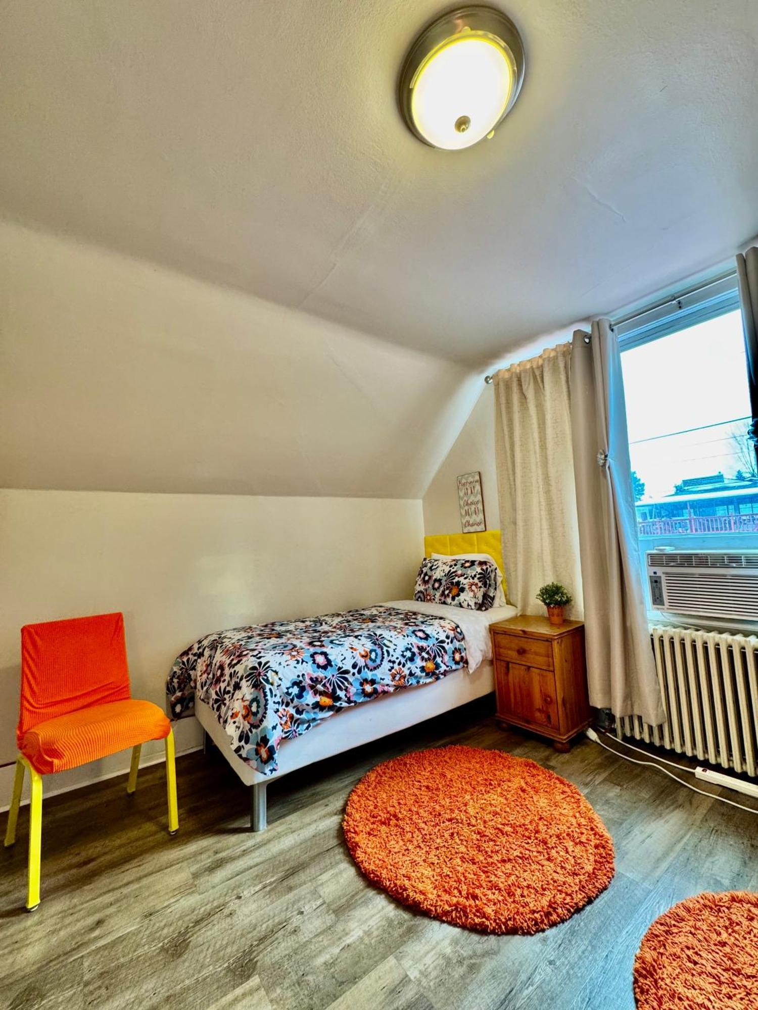 Private Room With Two Twin Beds Air Conditioning And Shared Bathrooms Located Near Seatac Airport And Downtown Seattle Eksteriør bilde